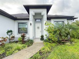 3260 29th Ave Ne - Photo 1 of 1