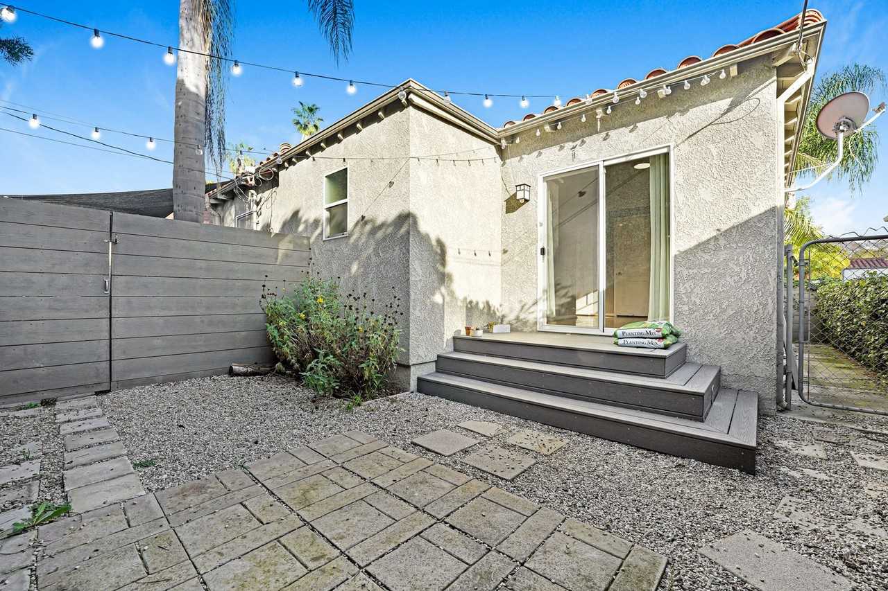 3541 Wesley St - Photo 2 of 16