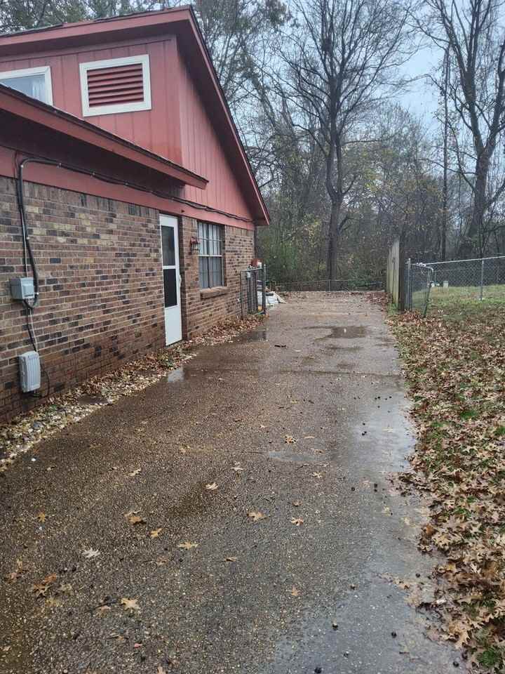 5700 Ridgetop Dr - Photo 3 of 14