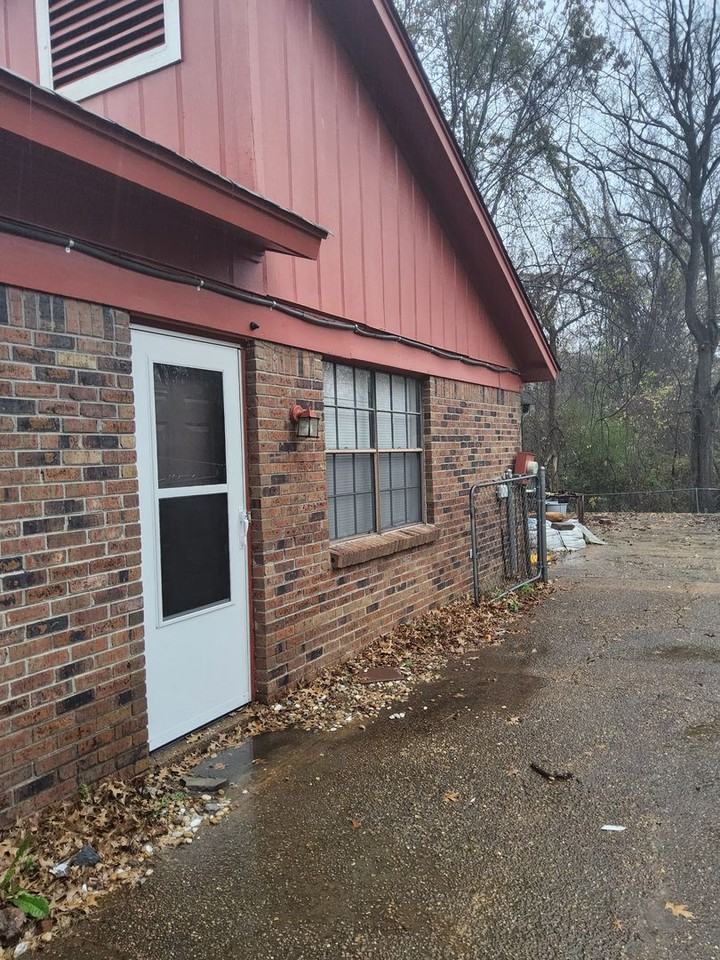 5700 Ridgetop Dr - Photo 5 of 14