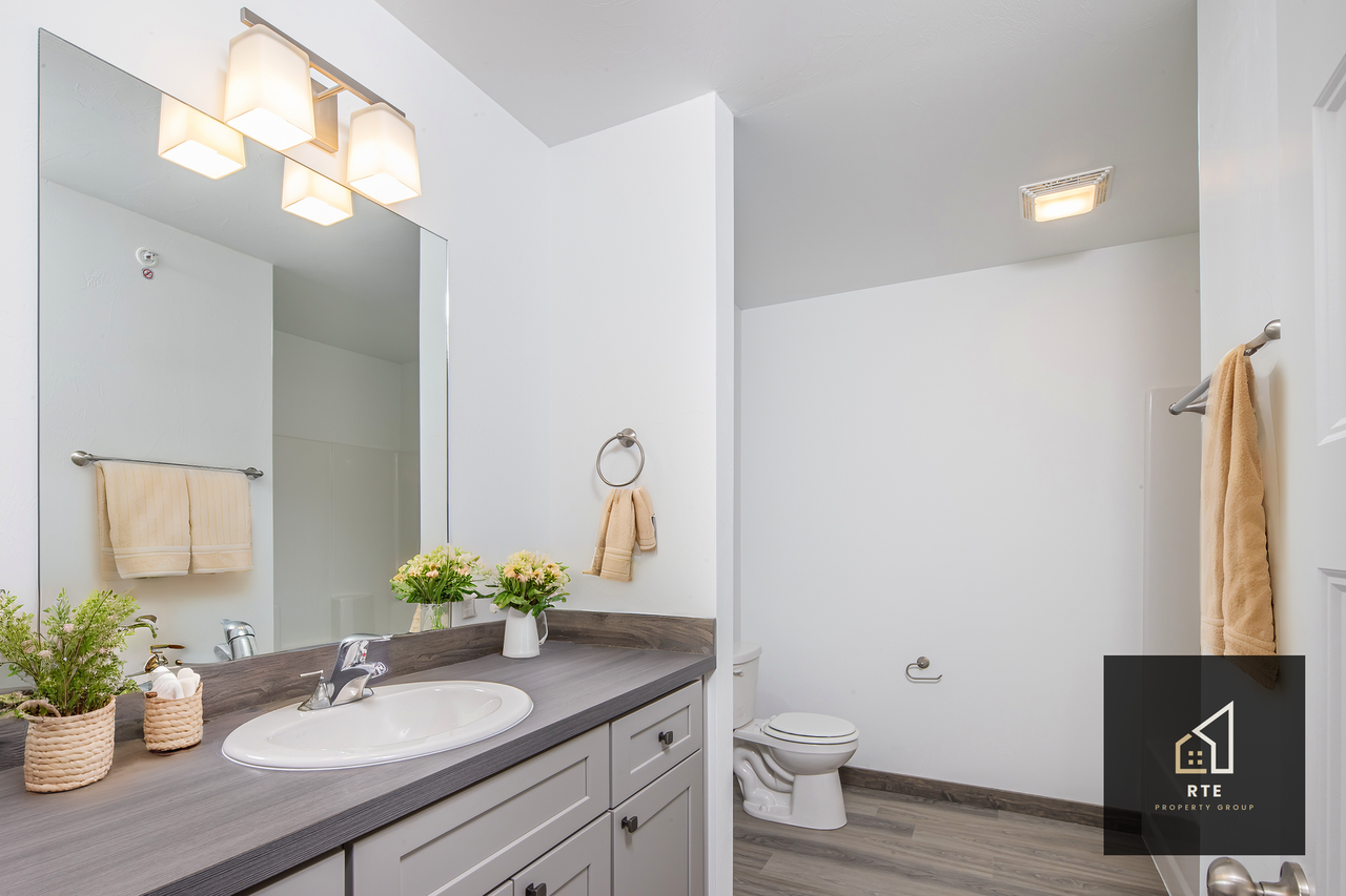 1144 Abigail Lane - Photo 7 of 10