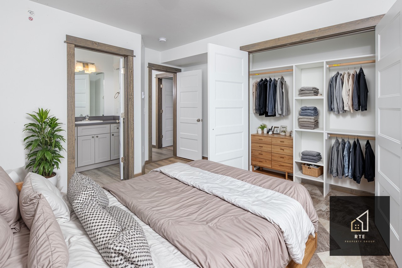 1144 Abigail Lane - Photo 5 of 10