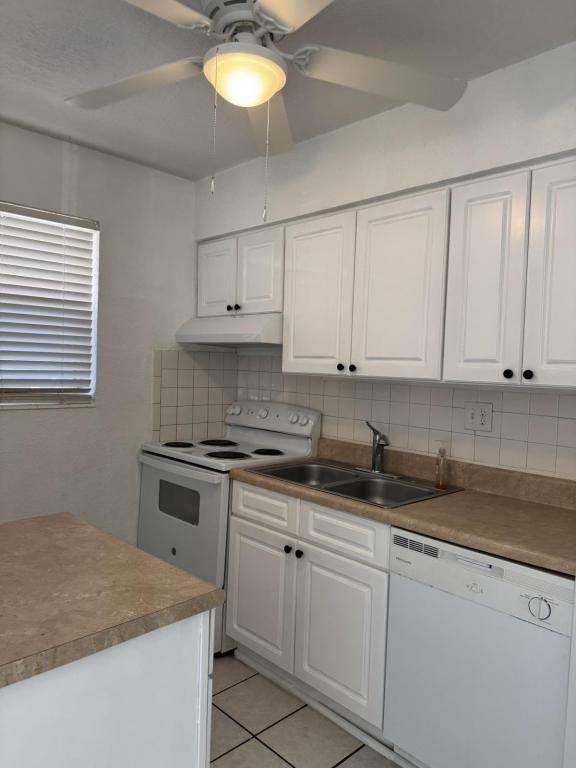 4121 Ne 22nd Ave - Photo 6 of 15