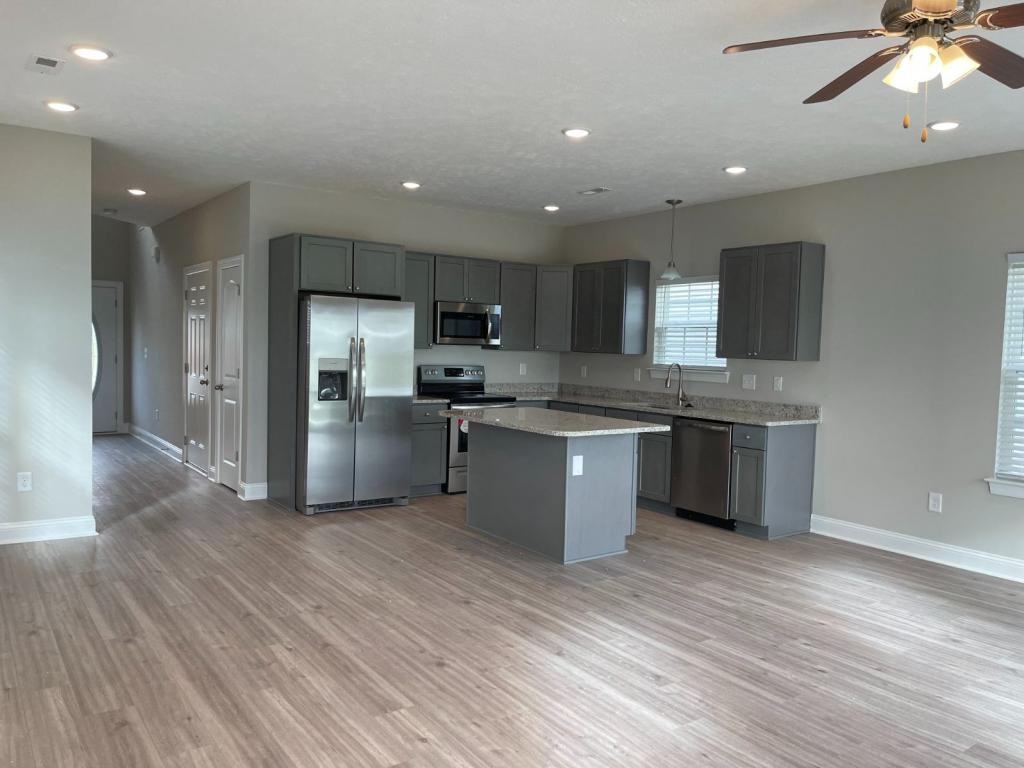 308 Botany Bay Pl - Photo 4 of 13