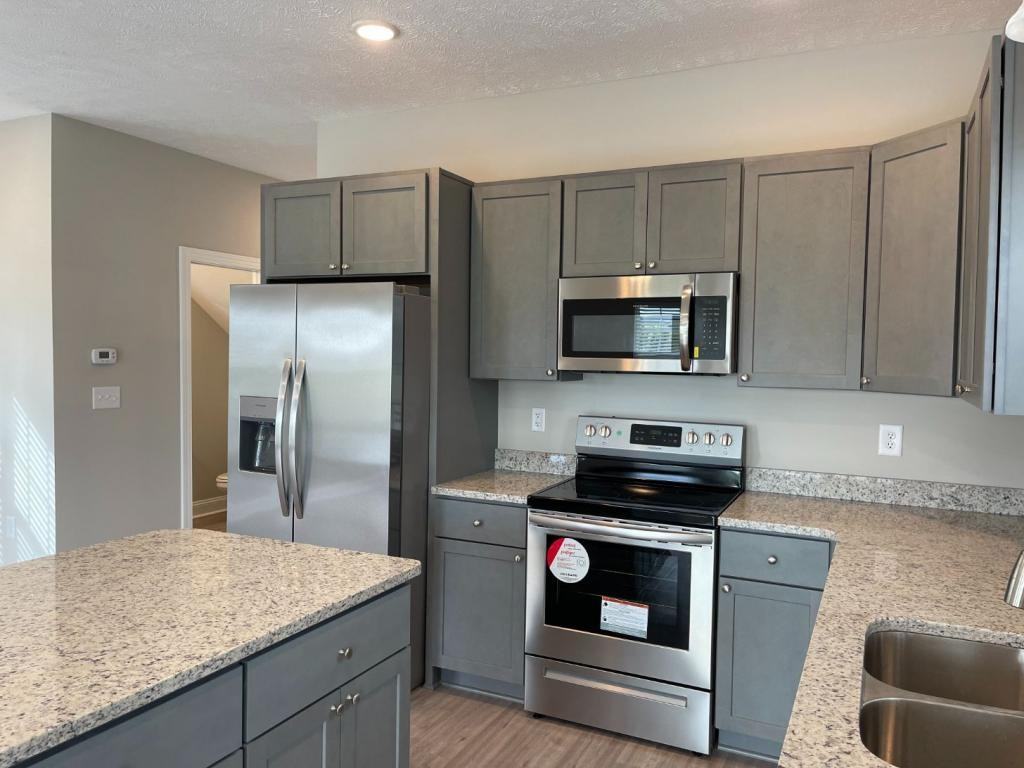 308 Botany Bay Pl - Photo 5 of 13