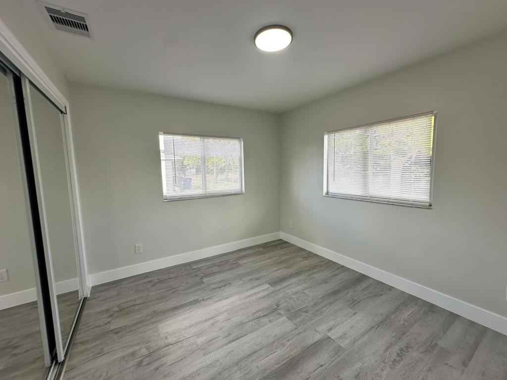 125 Gordon Ave S - Photo 5 of 9