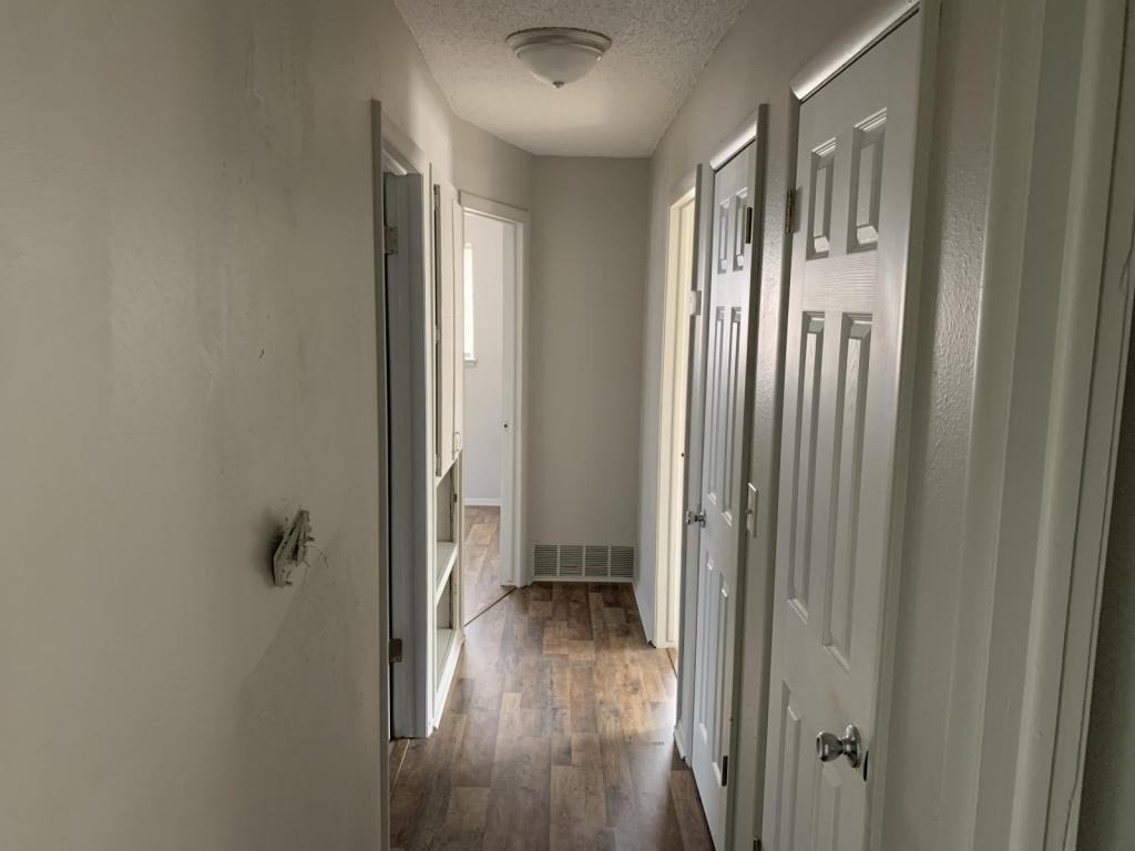 9432 Ne 14th St - Photo 6 of 30