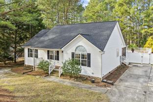 93 Melanie Ln - Photo 1 of 1