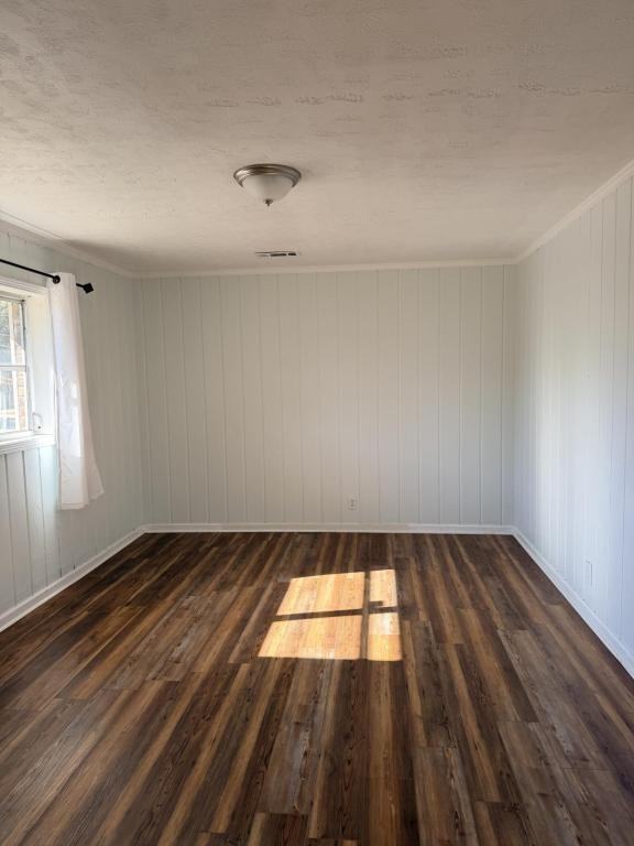 1920 Charlton Dr - Photo 5 of 14