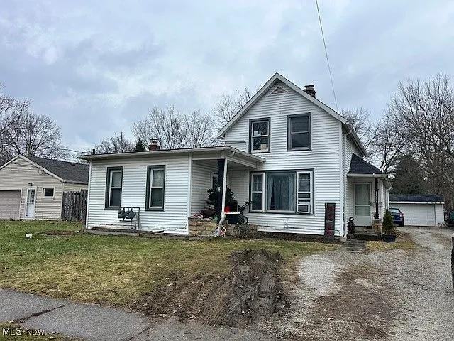 300 West St - Photo 2 of 10