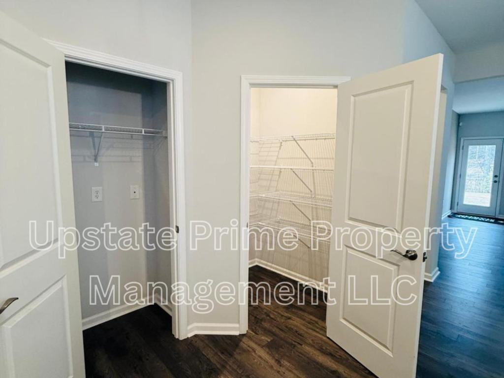 412 Poinsett Bridge Way - Photo 6 of 21