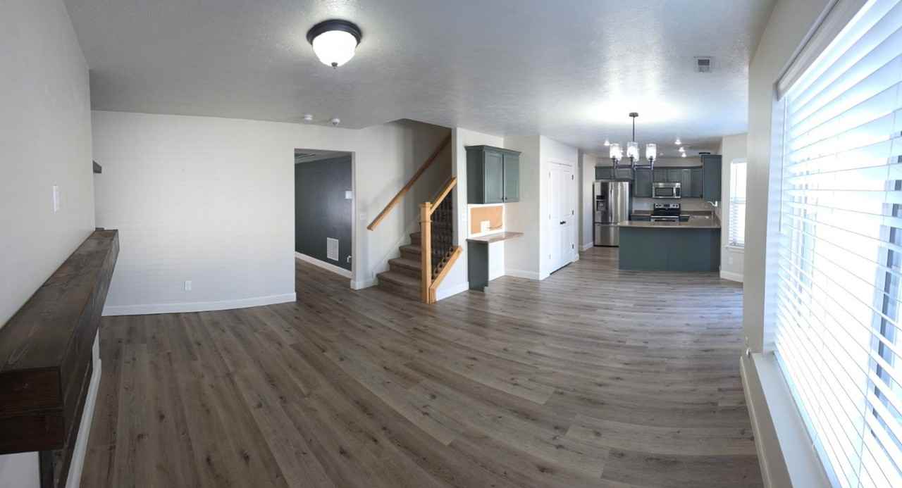 2280 W 960 S - Photo 5 of 34