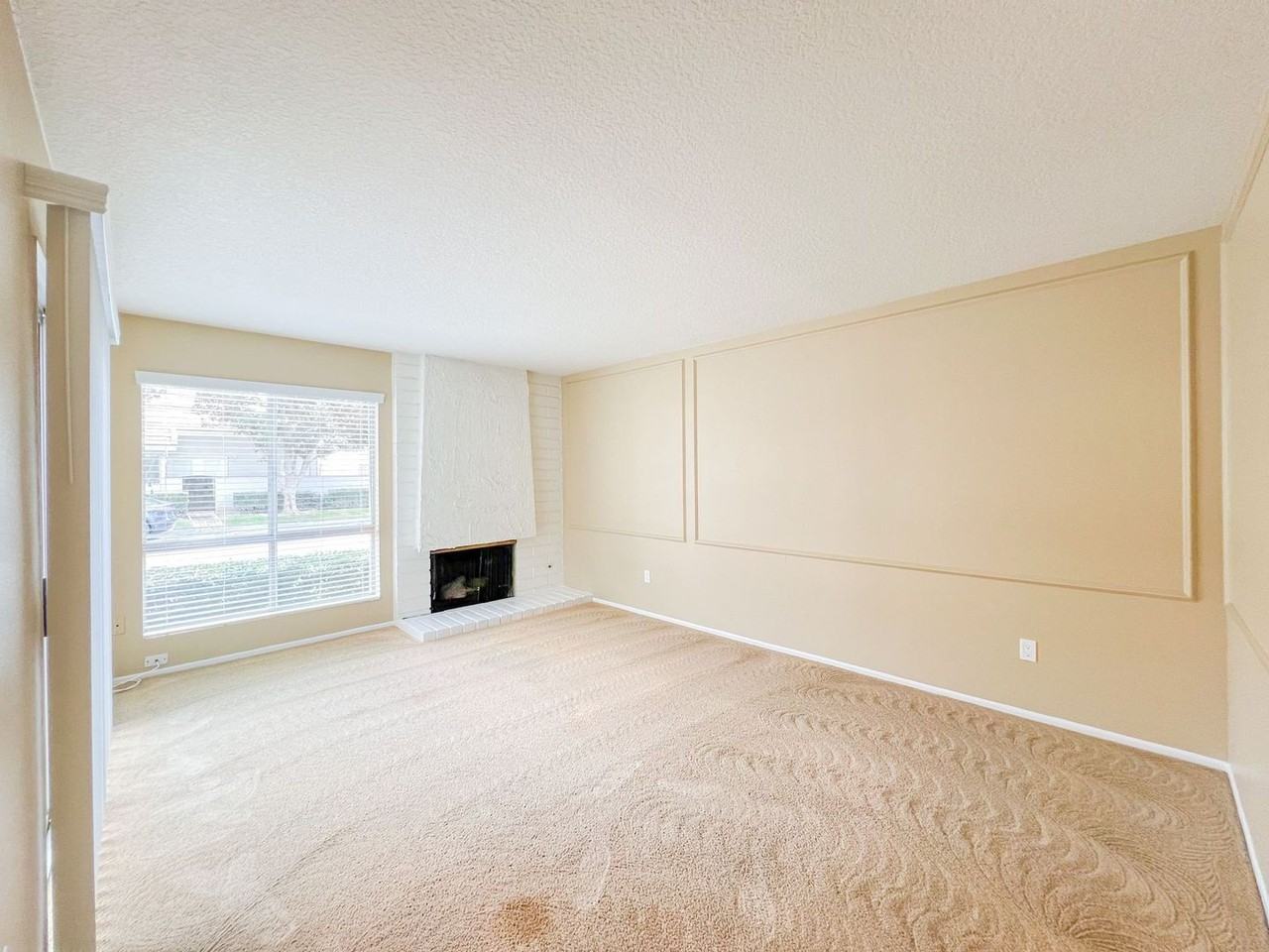 11339 Grand Manan Dr - Photo 4 of 29