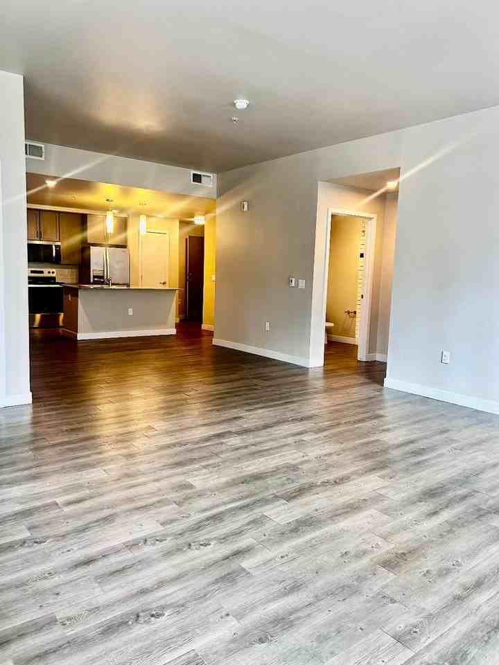 ASHLEY AT UNION STATION - Photo 2 of 40