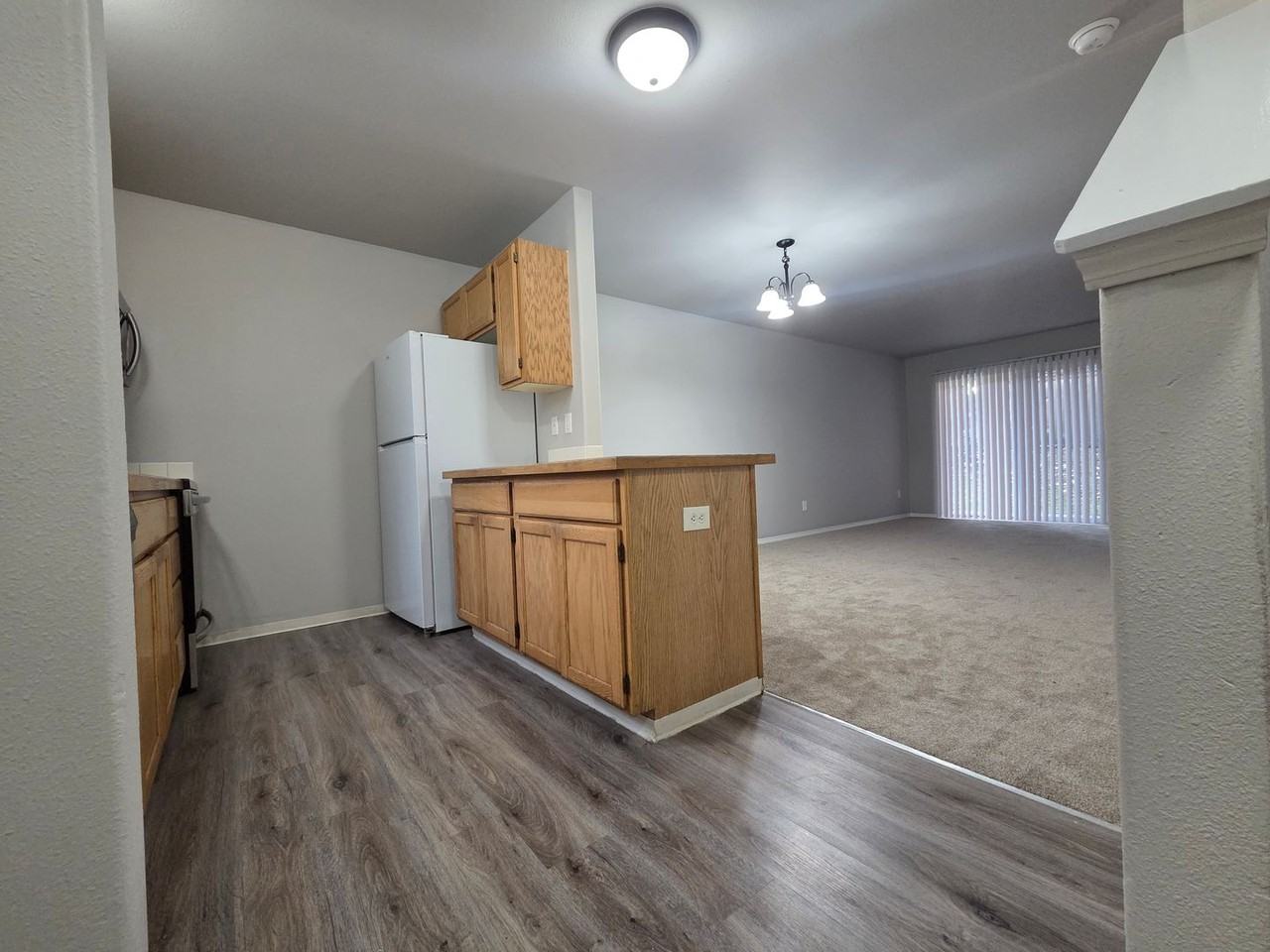 243 Norpoint Way Ne - Photo 4 of 22