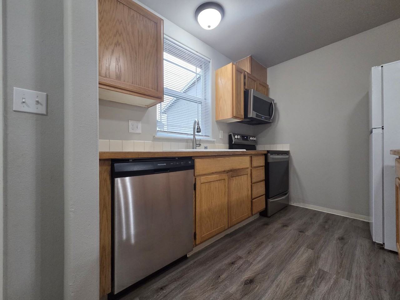 243 Norpoint Way Ne - Photo 6 of 22