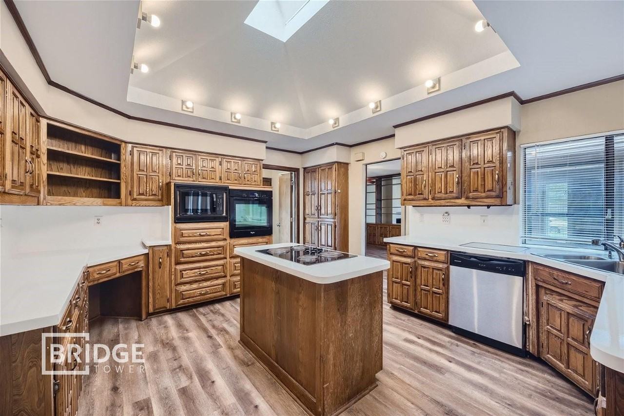 3005 Saddlehead Dr - Photo 3 of 12