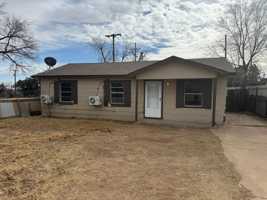 featured image of 2806 E 30th St