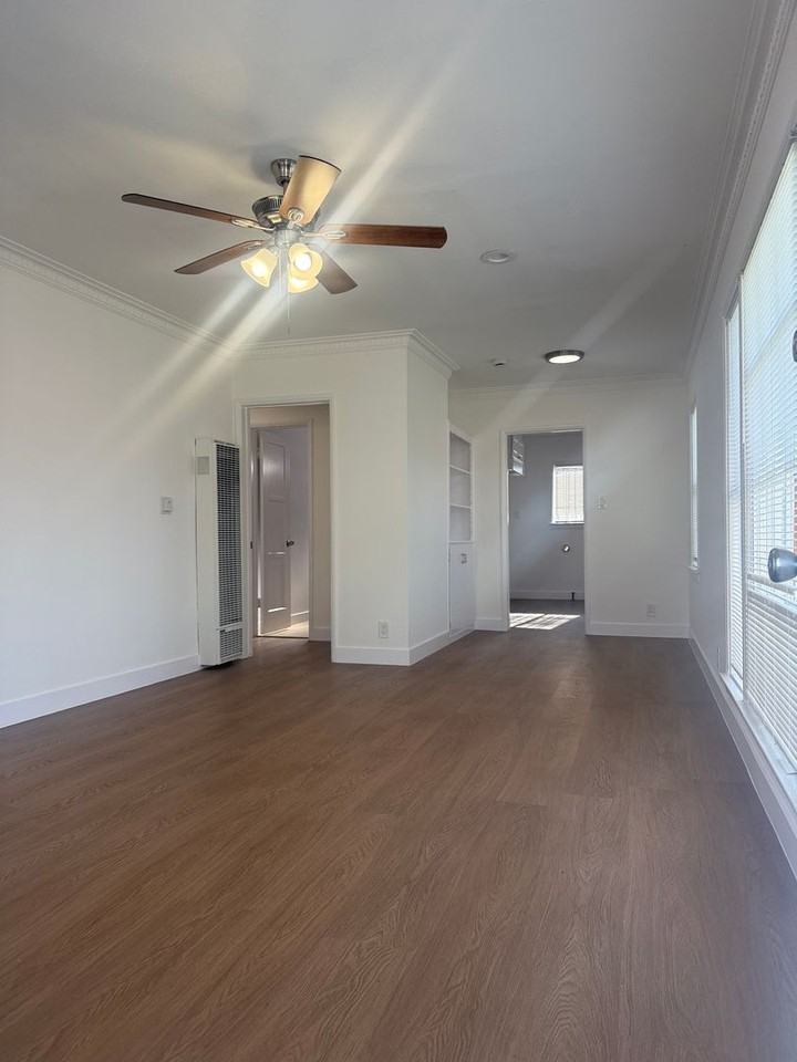 2918 11th Ave. - Photo 4 of 32