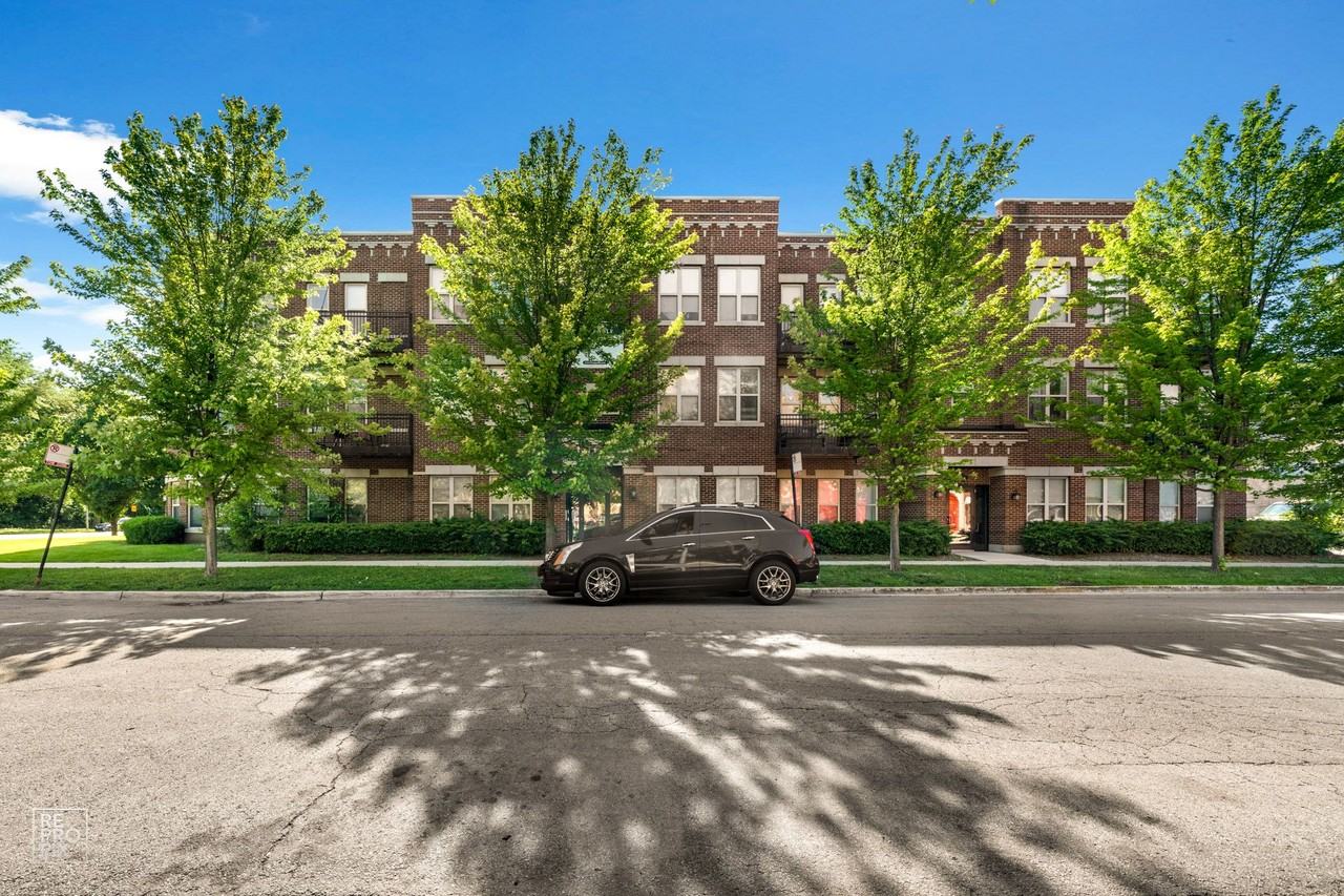 5706 W Lake St 420 - Photo 7 of 25