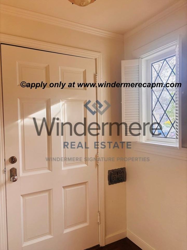 1613 4th Ave - Photo 2 of 25