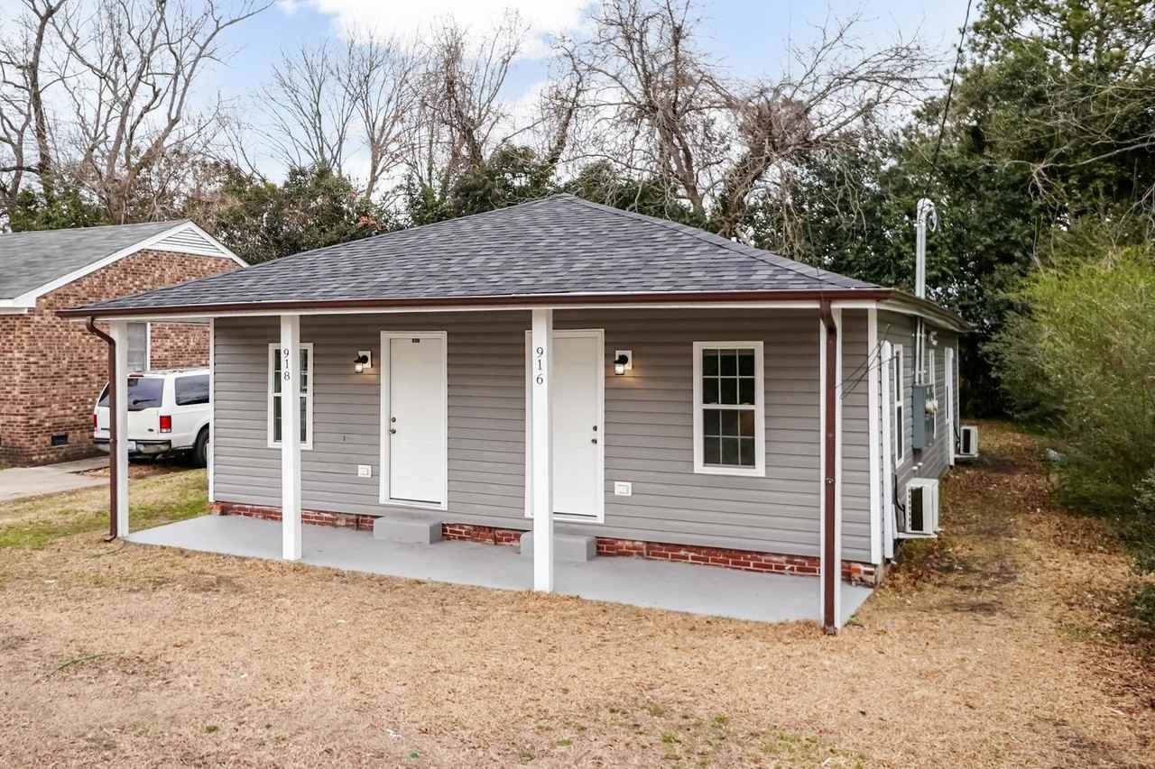 918 Star St - Photo 2 of 17