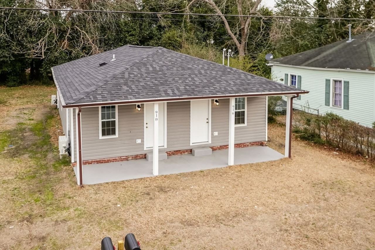 918 Star St - Photo 3 of 17