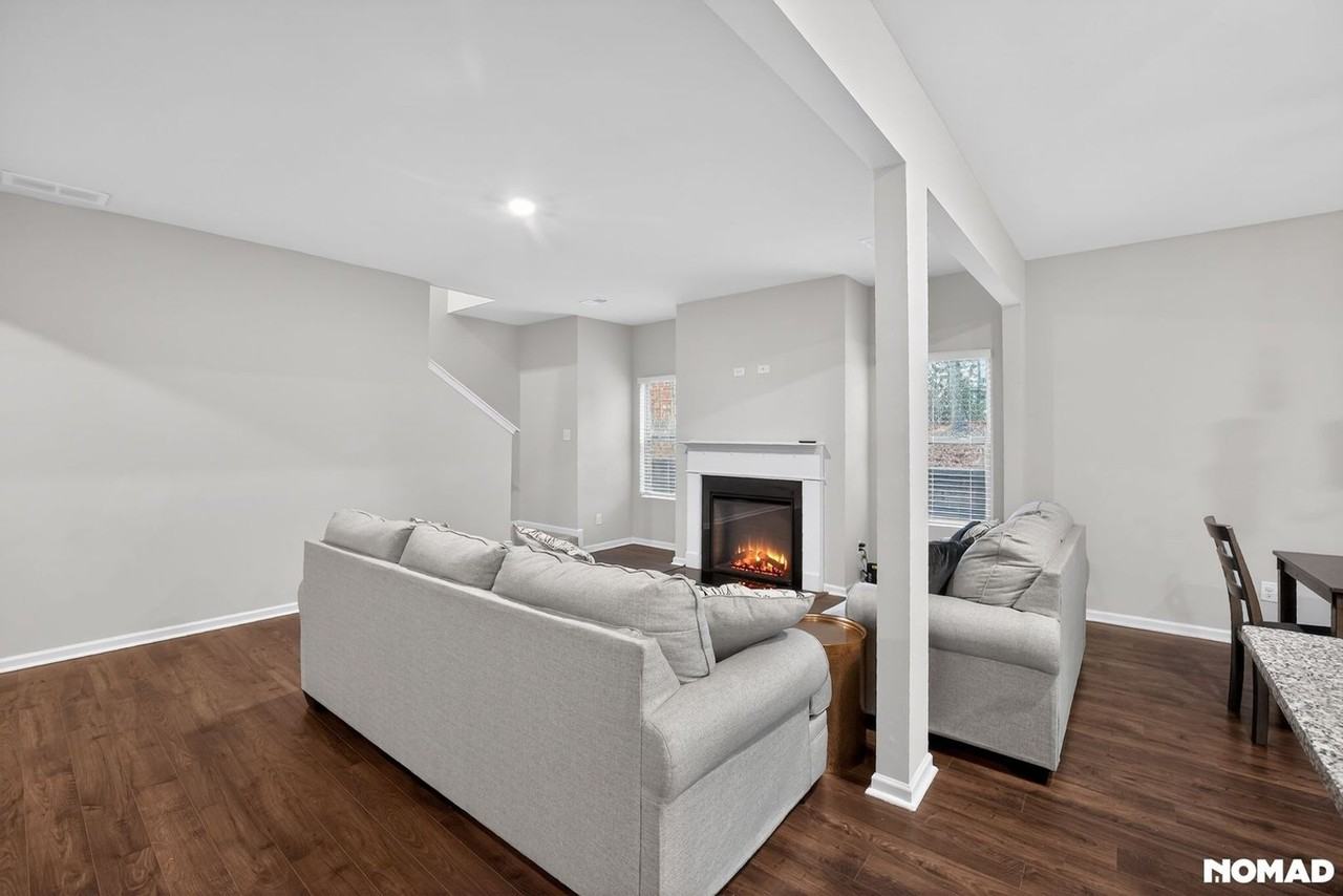 1765 Labonte Pkwy - Photo 2 of 29