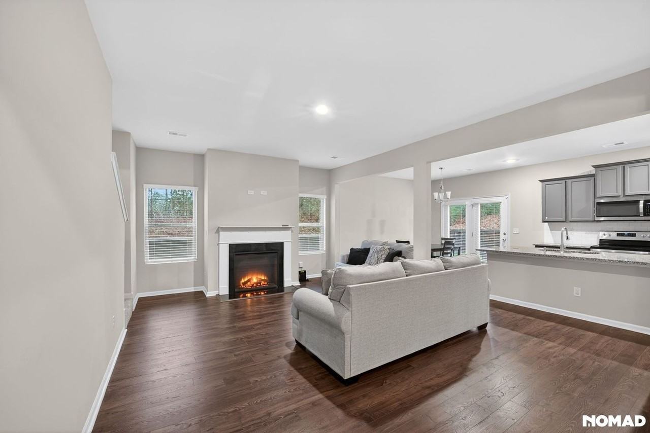 1765 Labonte Pkwy - Photo 3 of 29