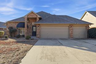 4900 Cypress Lake Dr - Photo 1 of 1