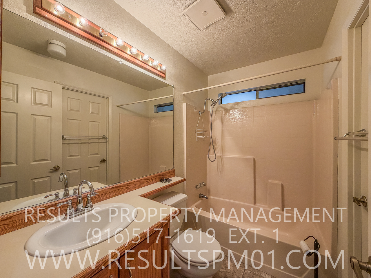 346 Garfield Way - Photo 3 of 26