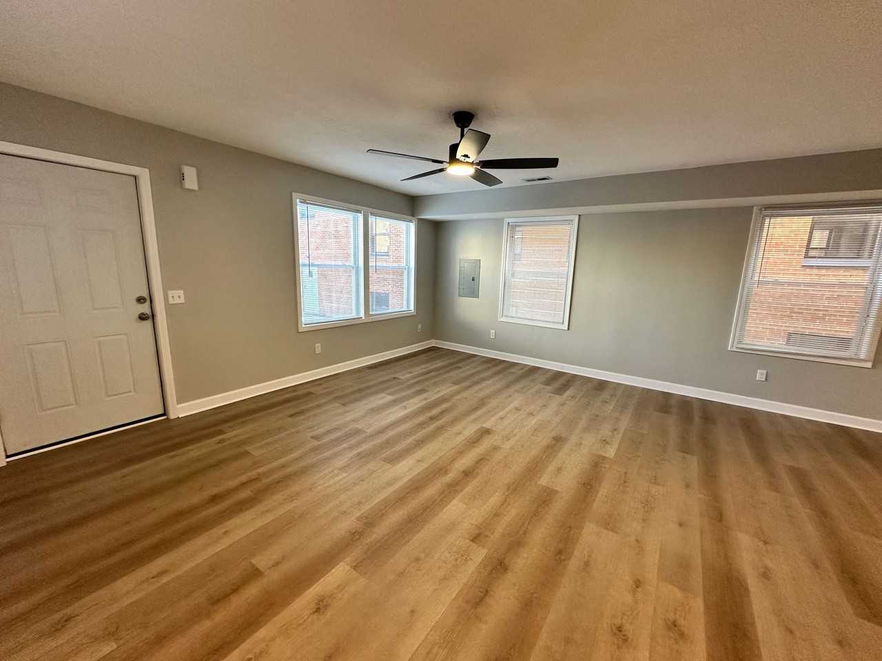 629 Oak St Se #2 - Photo 5 of 50