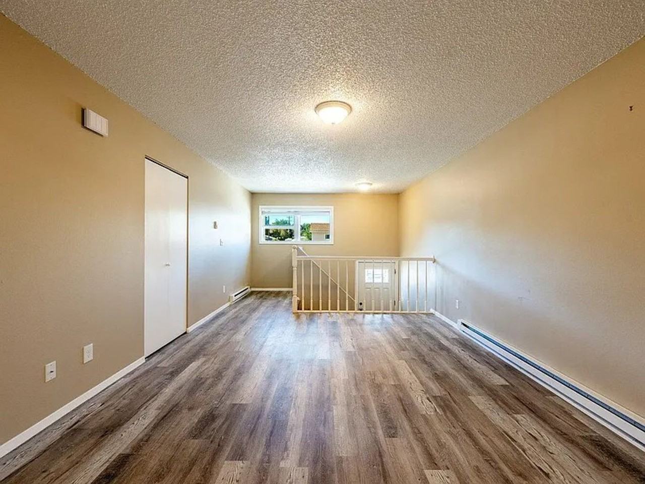 1405 Ridgeway Ave - Photo 3 of 18