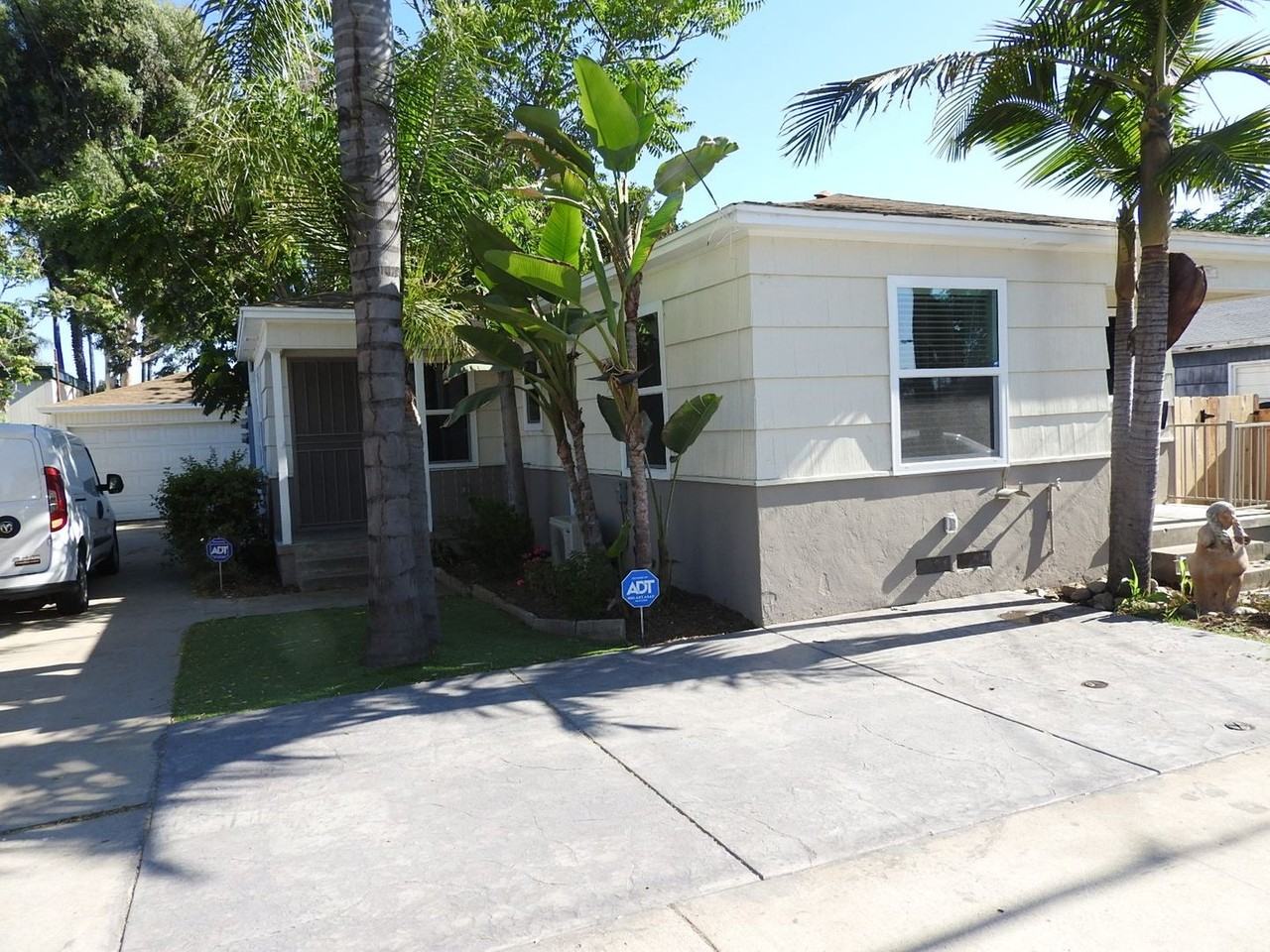 149 Wisconsin Ave - Photo 2 of 21