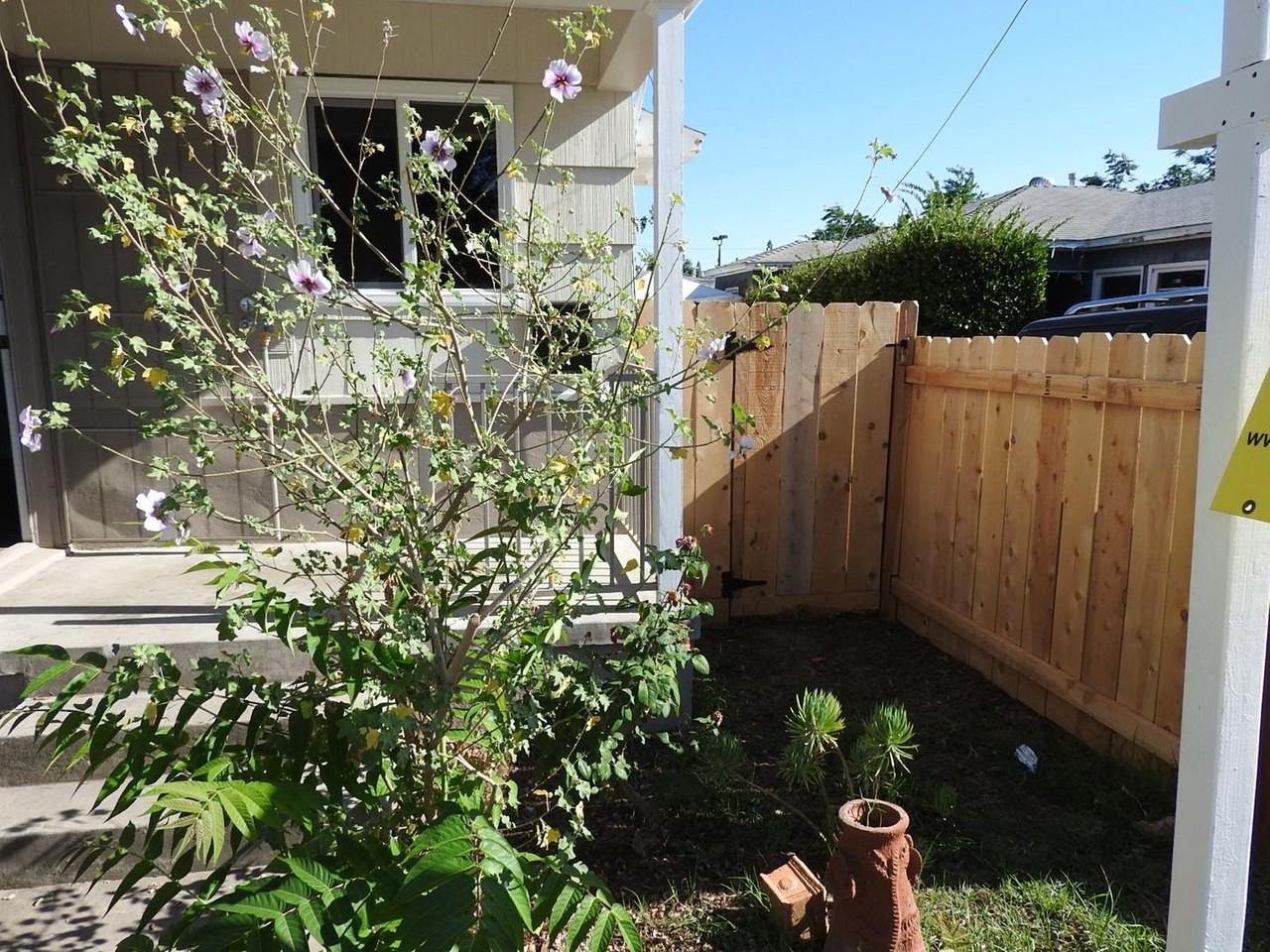 149 Wisconsin Ave - Photo 3 of 21