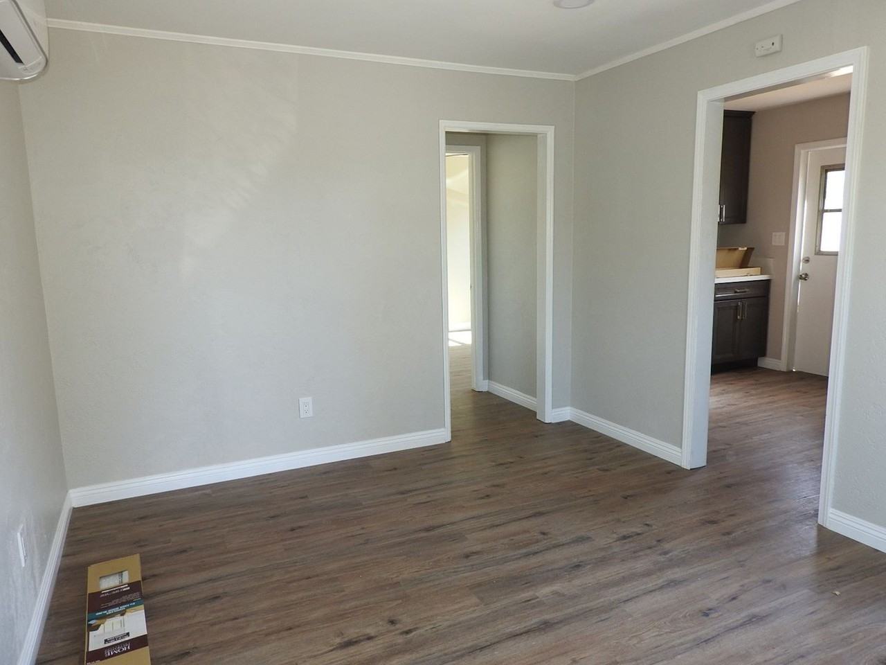 149 Wisconsin Ave - Photo 6 of 21