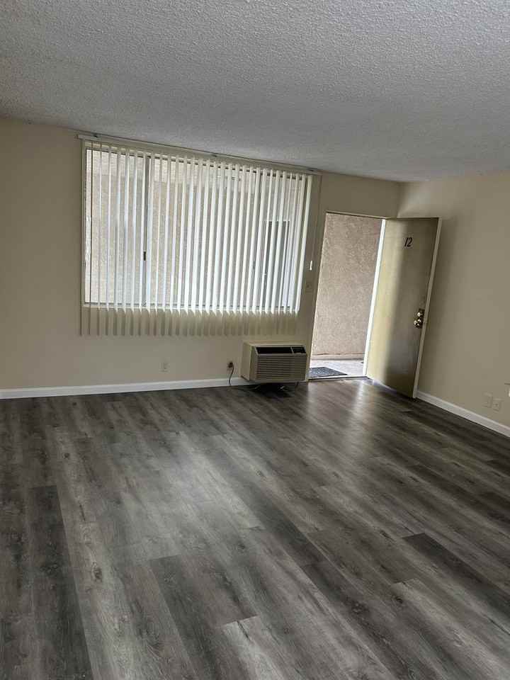 18550 Prairie St #12 - Photo 4 of 13