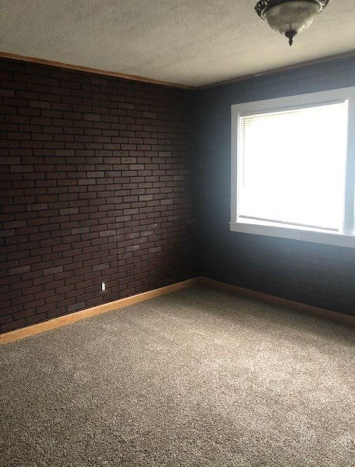 32759 Missaukee Ct - Photo 3 of 12