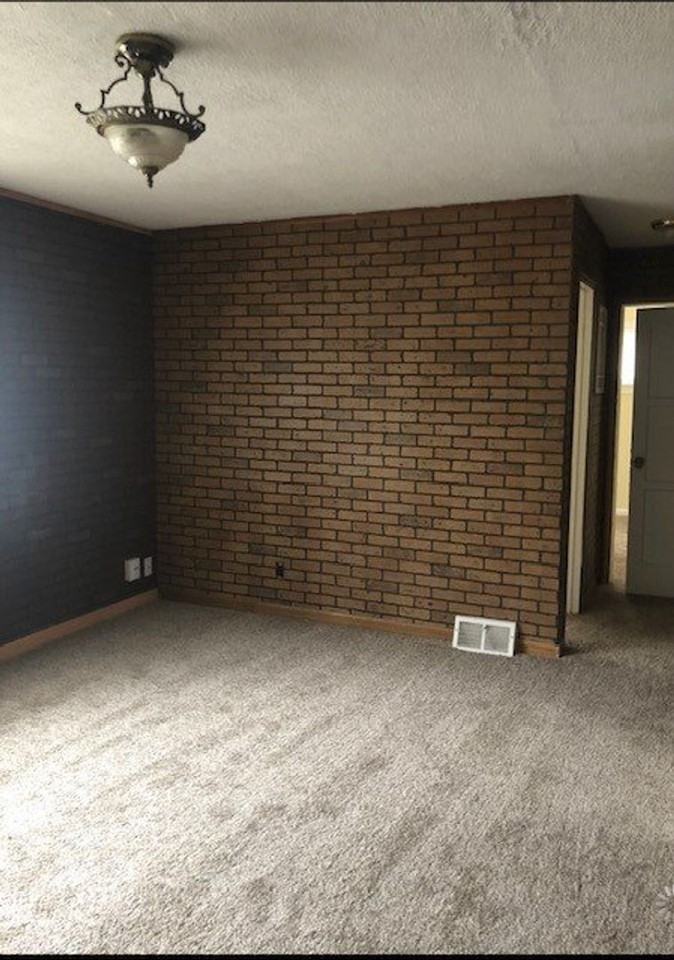 32759 Missaukee Ct - Photo 4 of 12