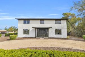 featured image of 1122 E Concorda Dr