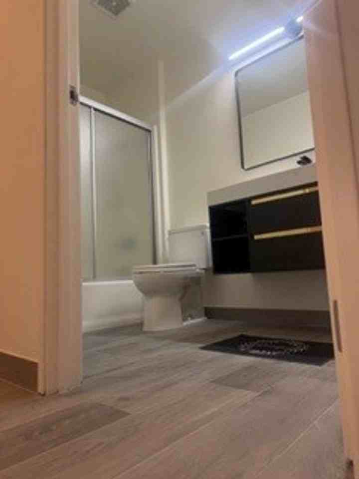 260 W Birch St - Photo 2 of 4