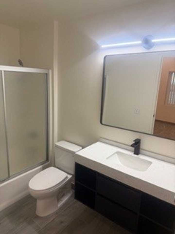 260 W Birch St - Photo 3 of 4