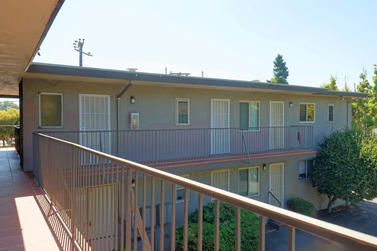 Dimond Ave - Photo 5 of 6