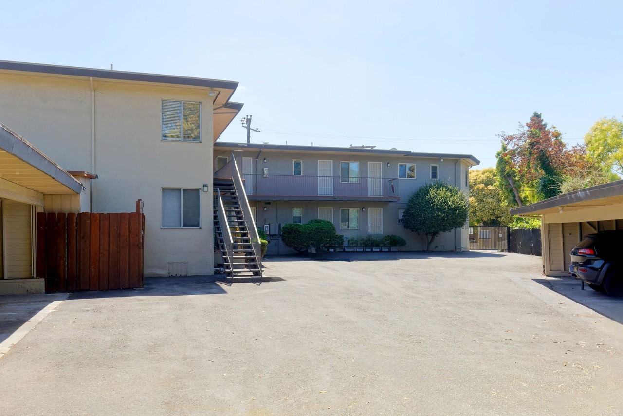 Dimond Ave - Photo 6 of 6