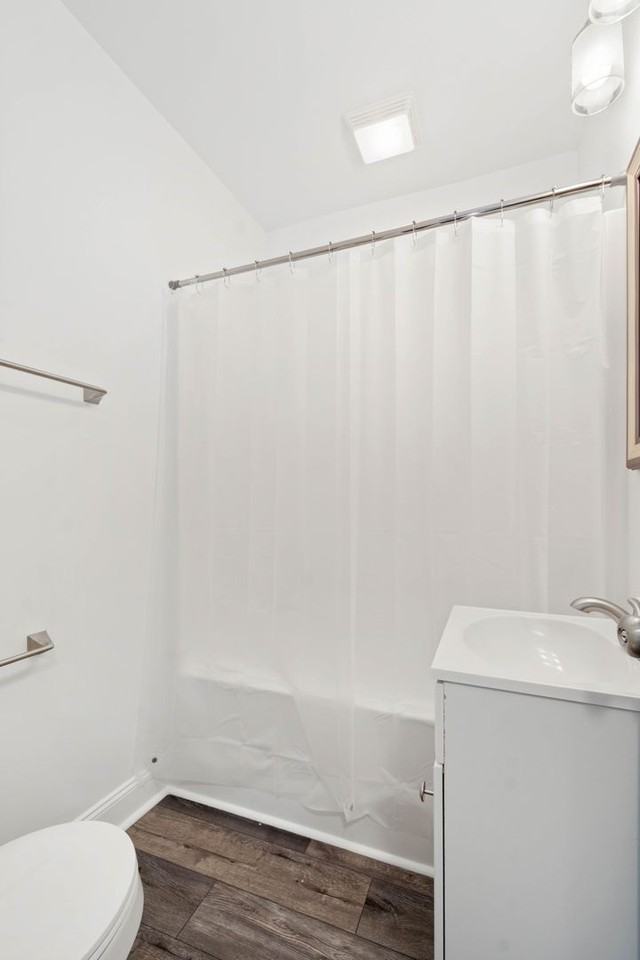 1681 Suburban Avenue - Photo 2 of 41