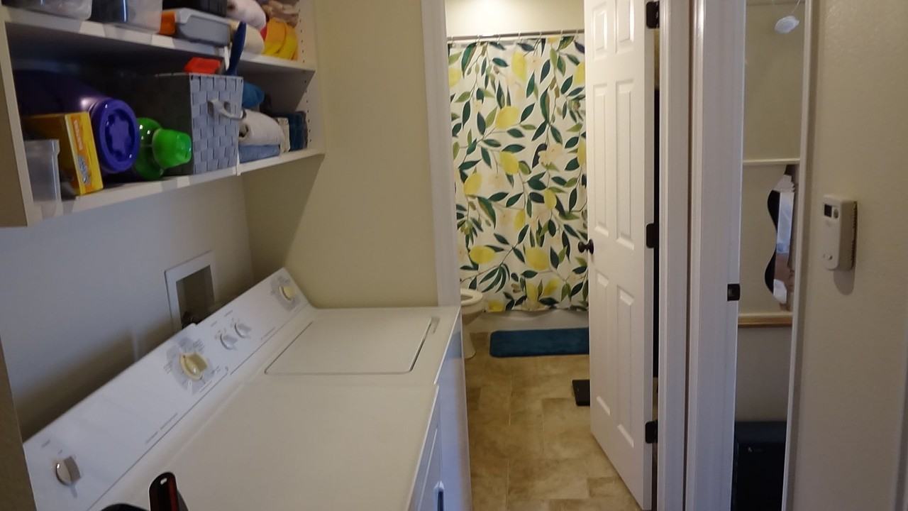 672 N 500 W #306 - Photo 4 of 9