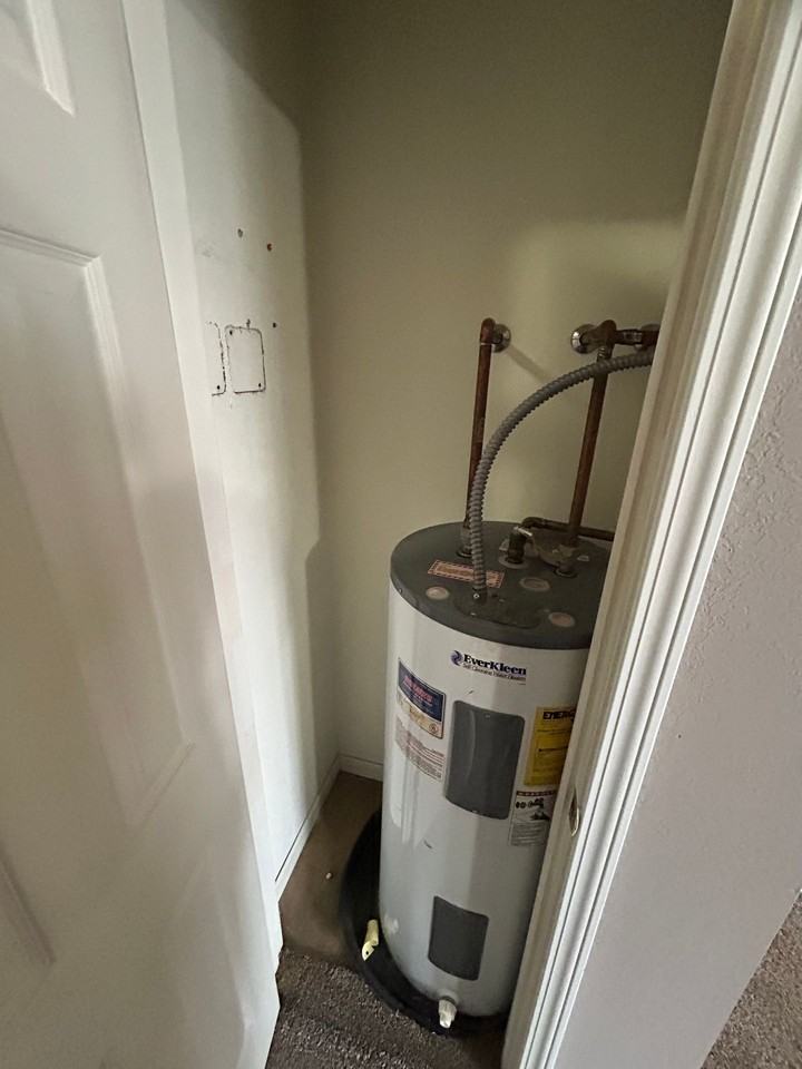 Pembroke - Photo 5 of 17