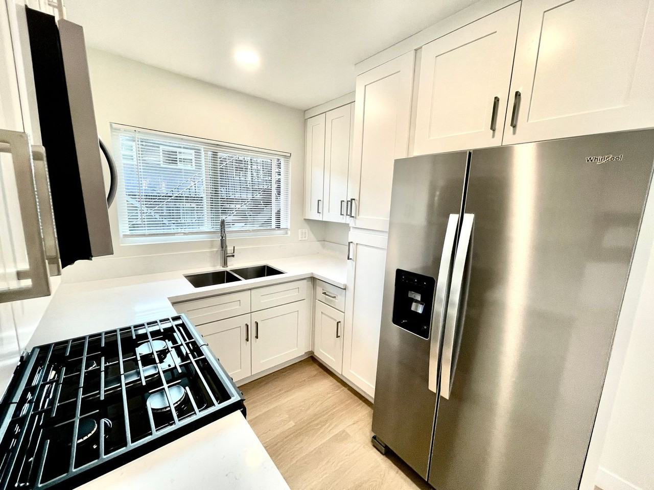 FOOTHILL VILLAGE - Photo 6 of 26