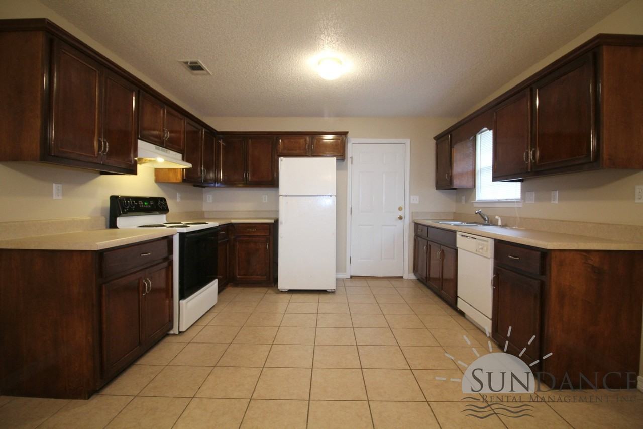 1204 W Edney Ave - Photo 4 of 15