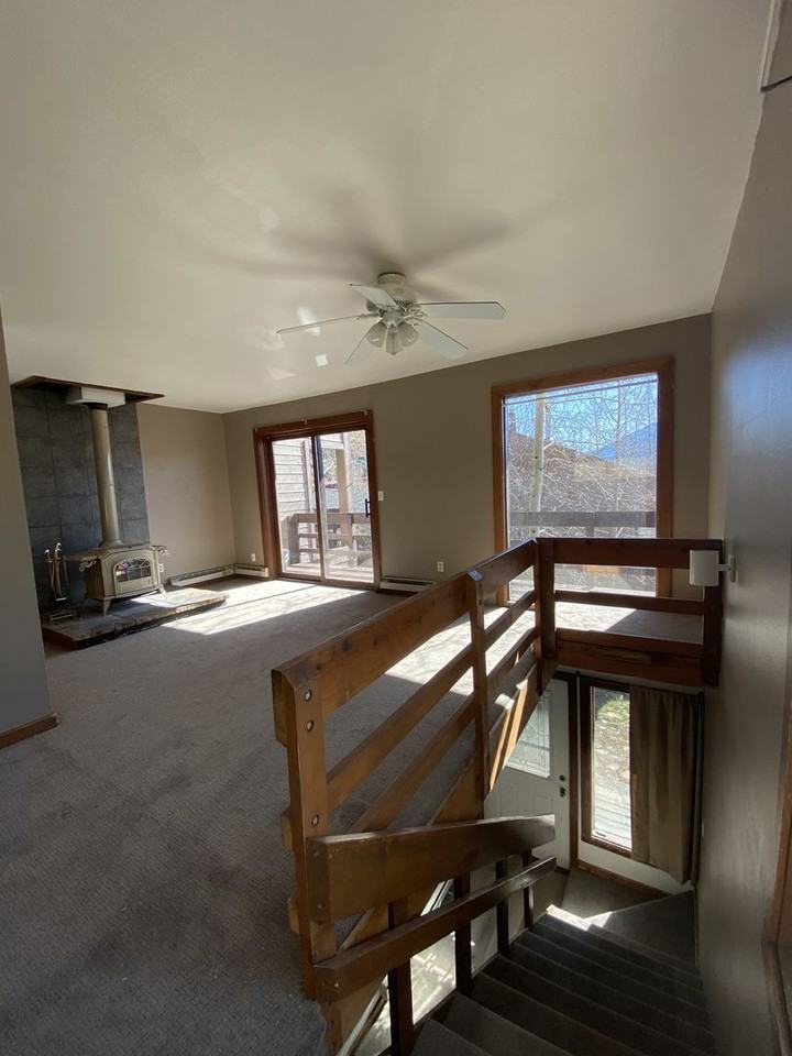 271 Gothic Rd #1 - Photo 4 of 15